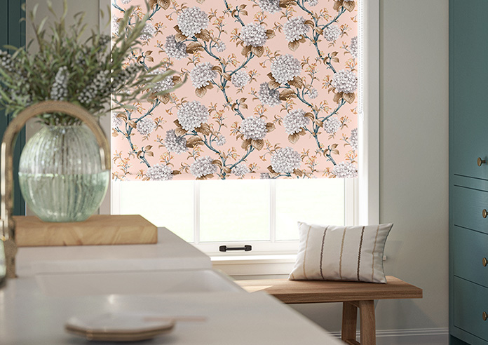 Bouquet, Soft Apricot - Roller Blind - Image 5
